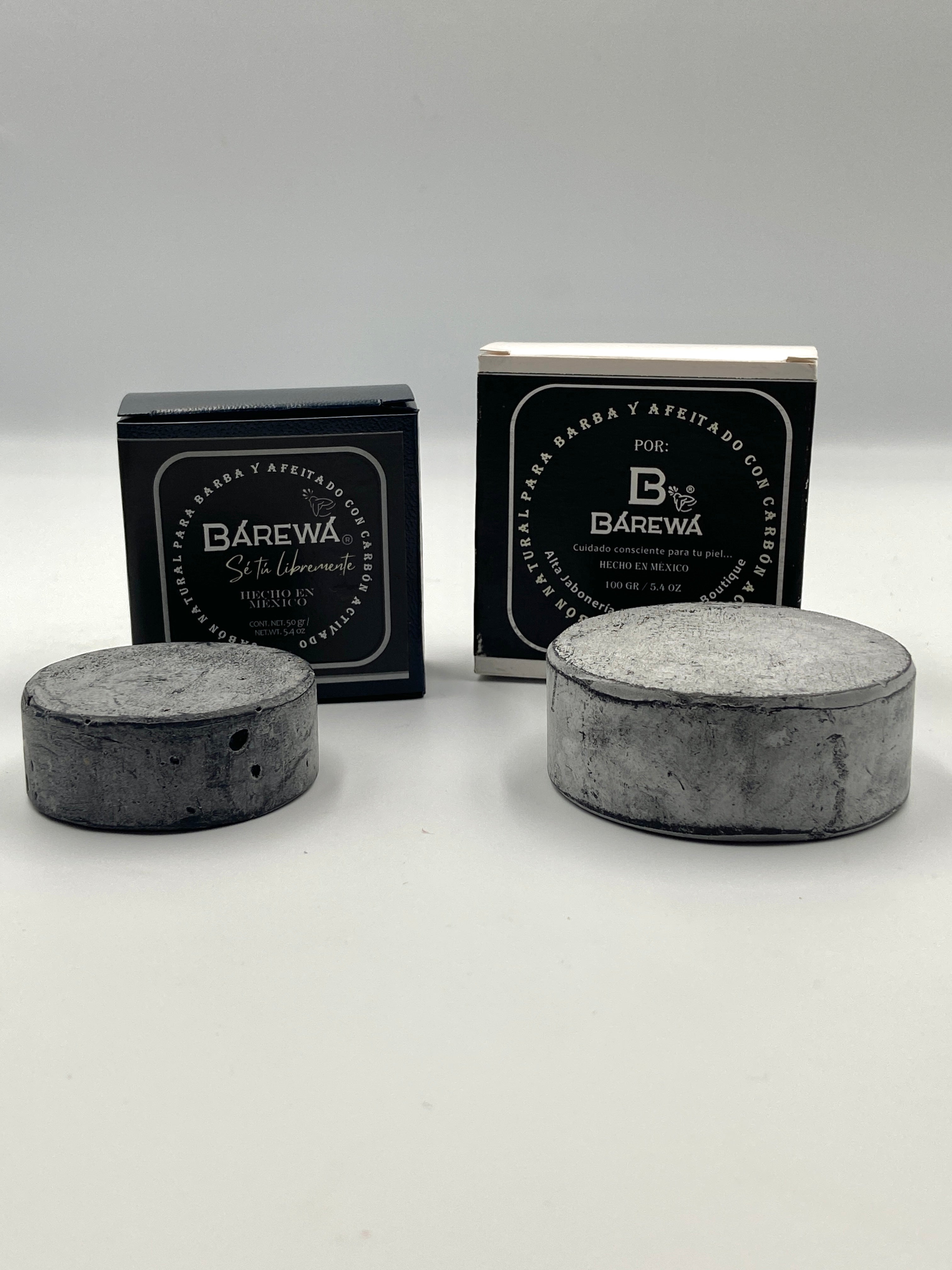 Jabón para barba y afeitado con carbón activado