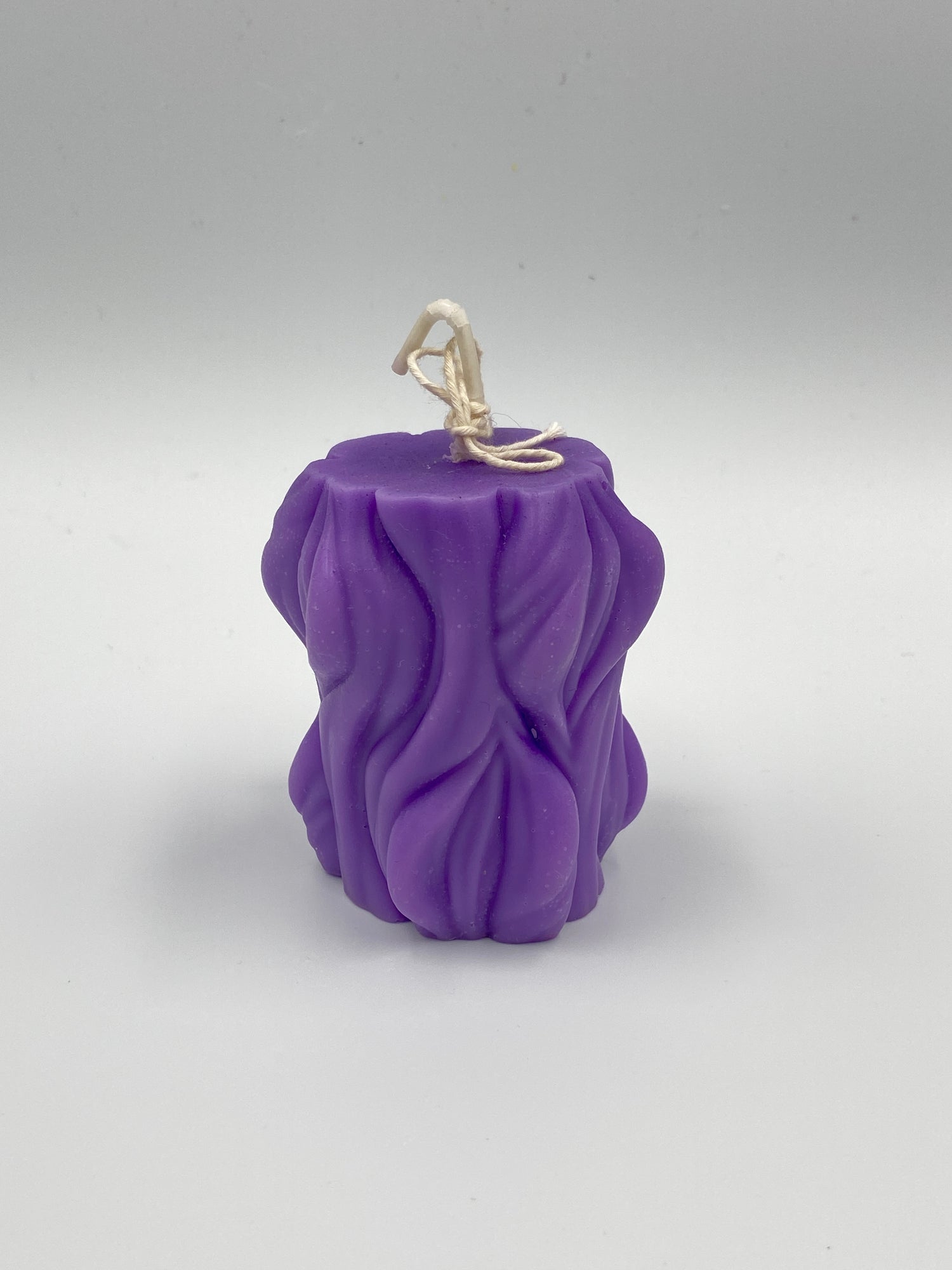 Velas de soja decorativas moradas