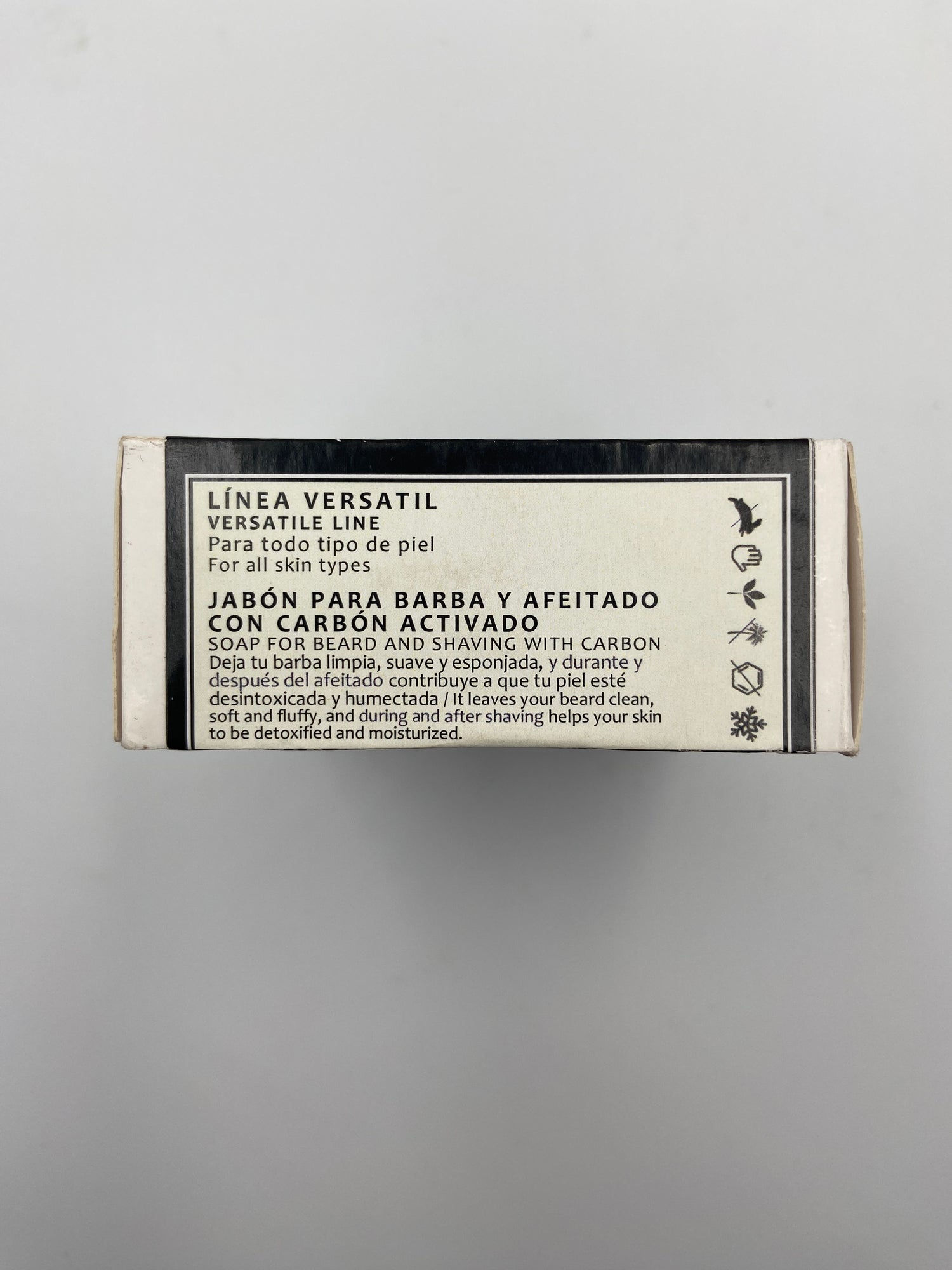 Jabón para barba y afeitado con carbón activado