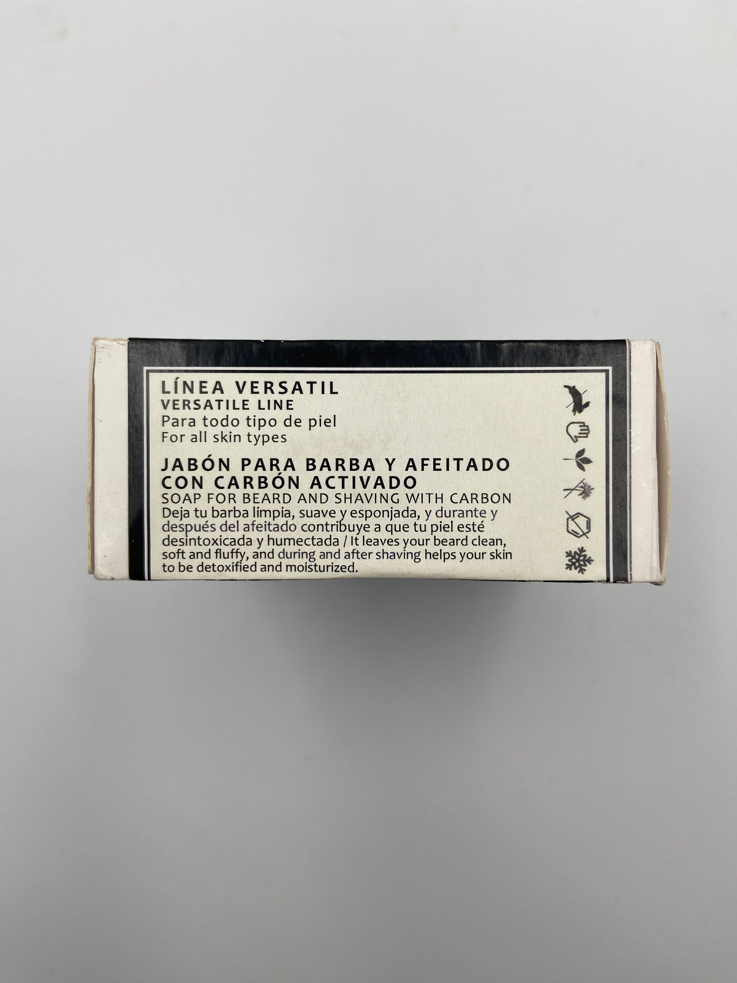 Jabón para barba y afeitado con carbón activado