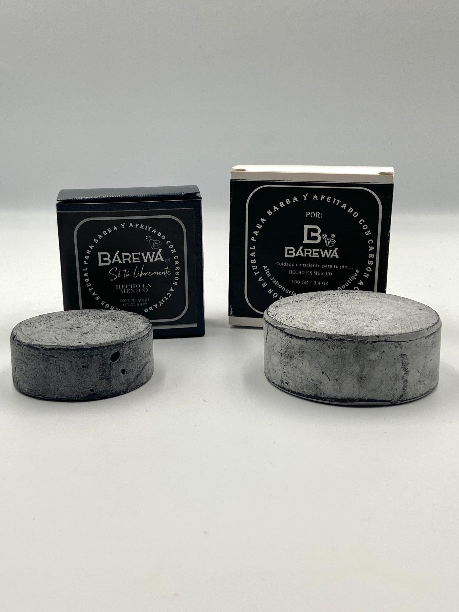 Jabón para barba y afeitado con carbón activado